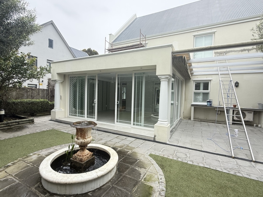 To Let Commercial Property for Rent in Paardevlei Western Cape